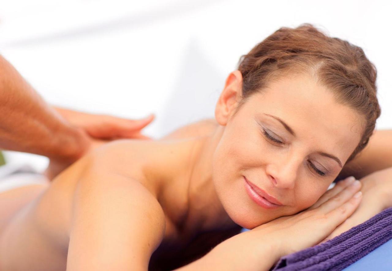 Stroebinger Hof - Therme Wellness Resort Bad Endorf Ngoại thất bức ảnh