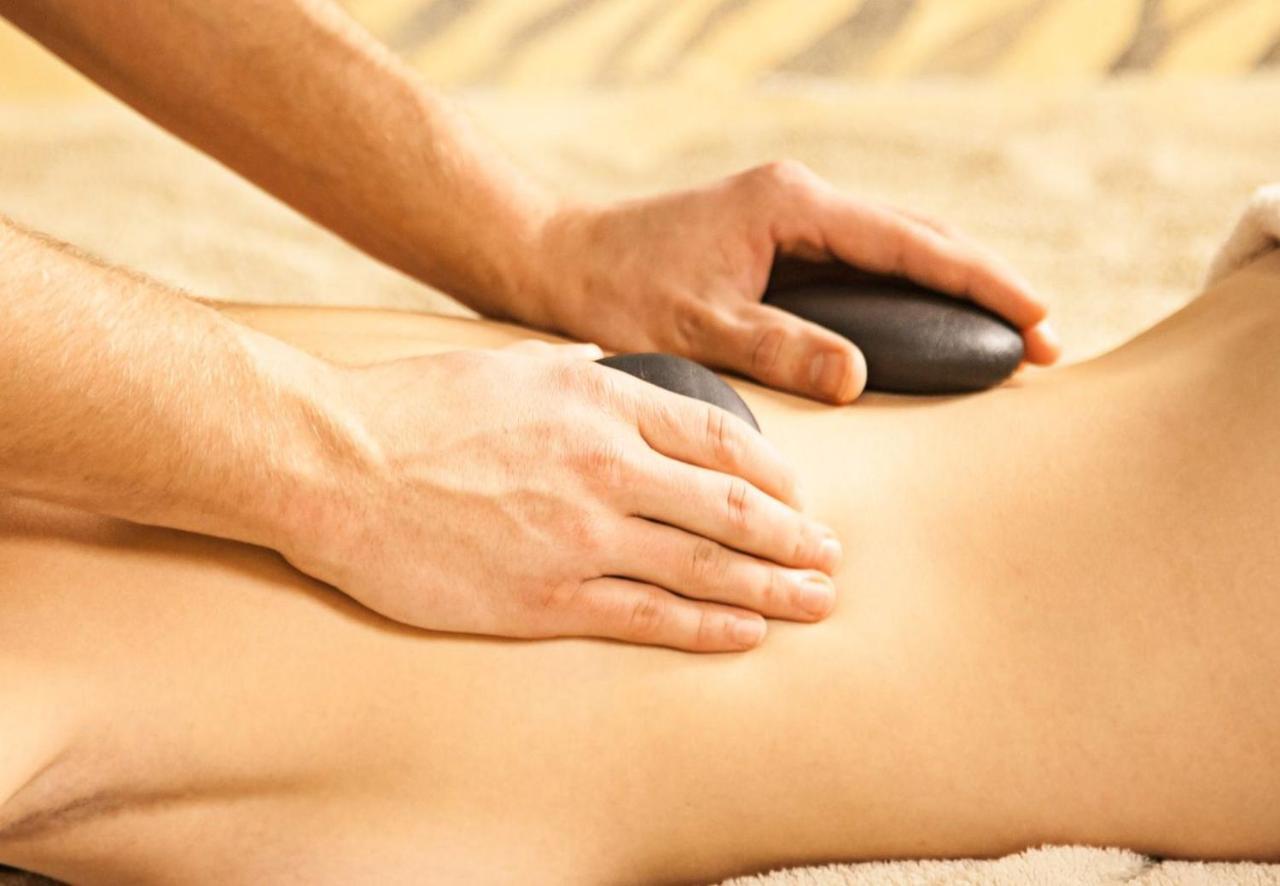 Stroebinger Hof - Therme Wellness Resort Bad Endorf Ngoại thất bức ảnh