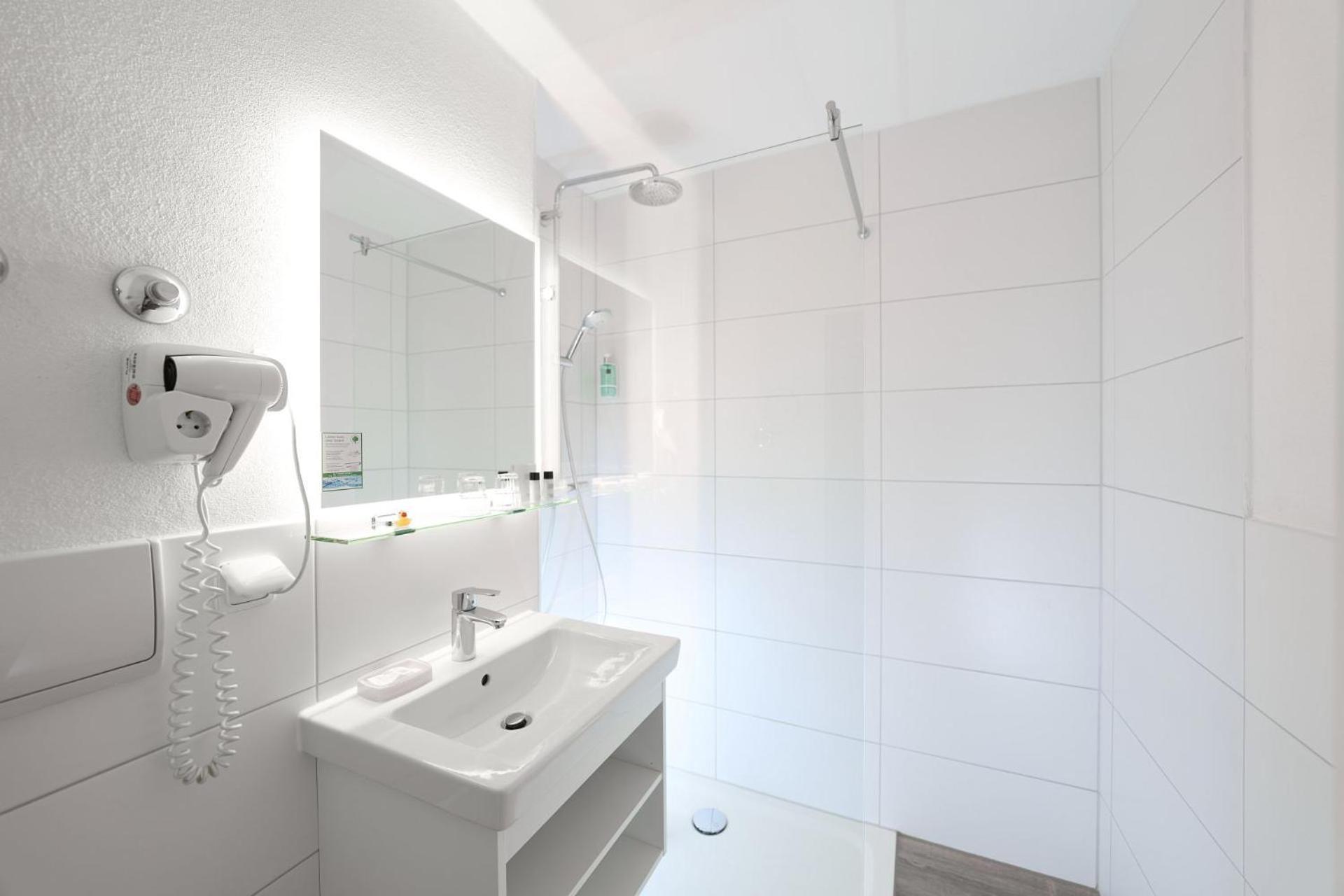 Stroebinger Hof - Therme Wellness Resort Bad Endorf Ngoại thất bức ảnh