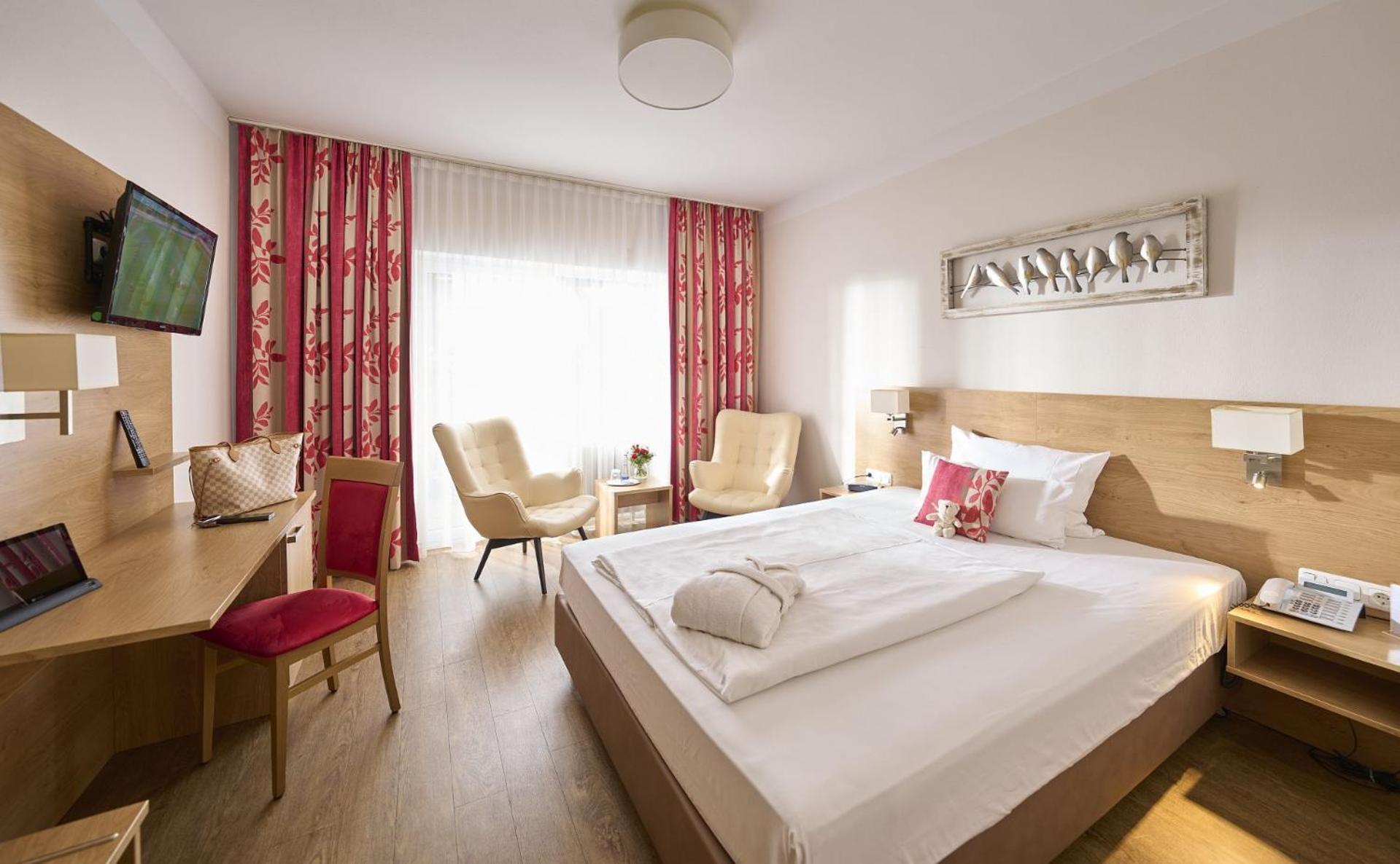 Stroebinger Hof - Therme Wellness Resort Bad Endorf Ngoại thất bức ảnh